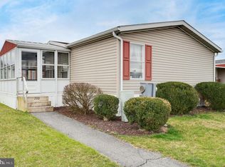 200 Knollwood Ln, Reading, PA 19606