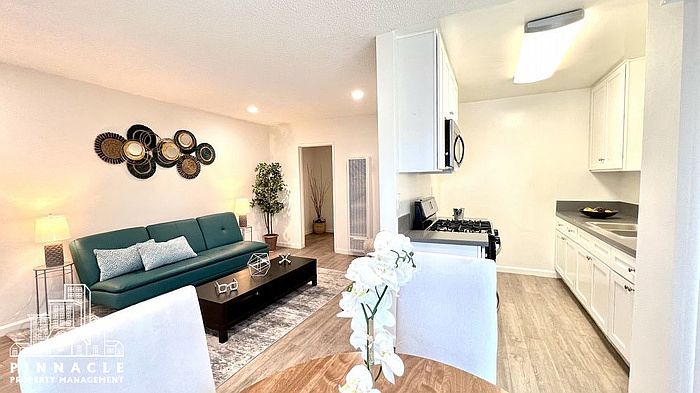 1st image of 3337 S Durango Ave APT 4