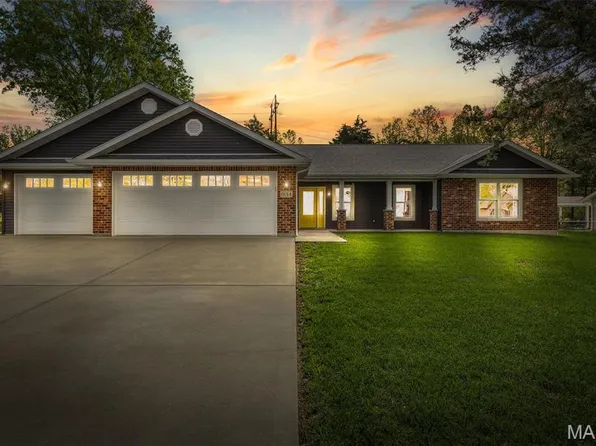 934 Timberline Dr, Farmington, MO 63640