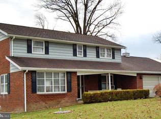 207 E High St, New Oxford, PA 17350