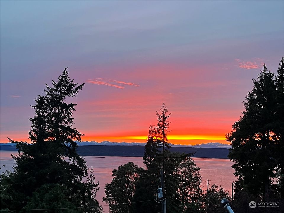 1st image of 6124 Madrona Drive NE