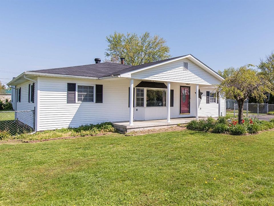 1st image of 2125 Estes Ln