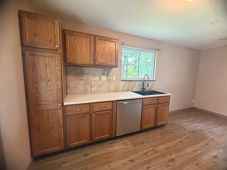 3006 Lyme St — Photo 18