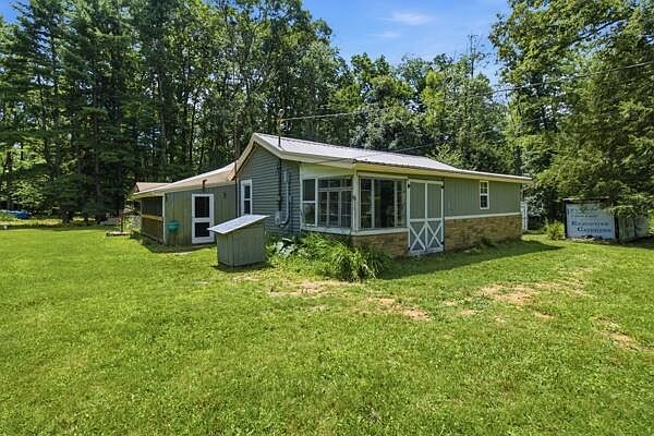 1st image of 2398 Greenwood Rd