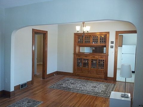 3rd image of 1396 James Ave