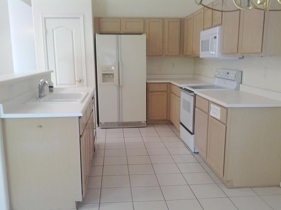 5th image of 4430 E Desert Wind Dr