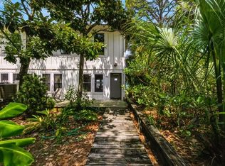 164 Ferry Rd NE, Fort Walton Beach, FL 32548