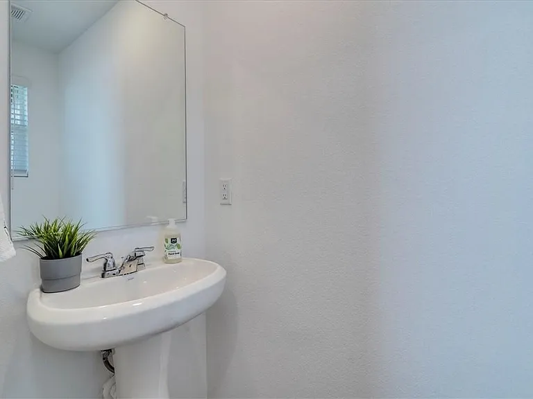 194 George Neggan Ln — Photo 15