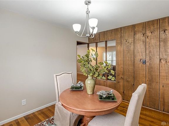 5th image of 436 Towanda Cir