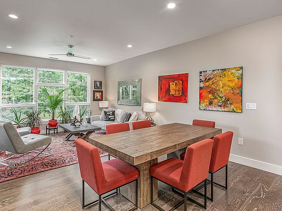 2nd image of 515 N Churton St #201