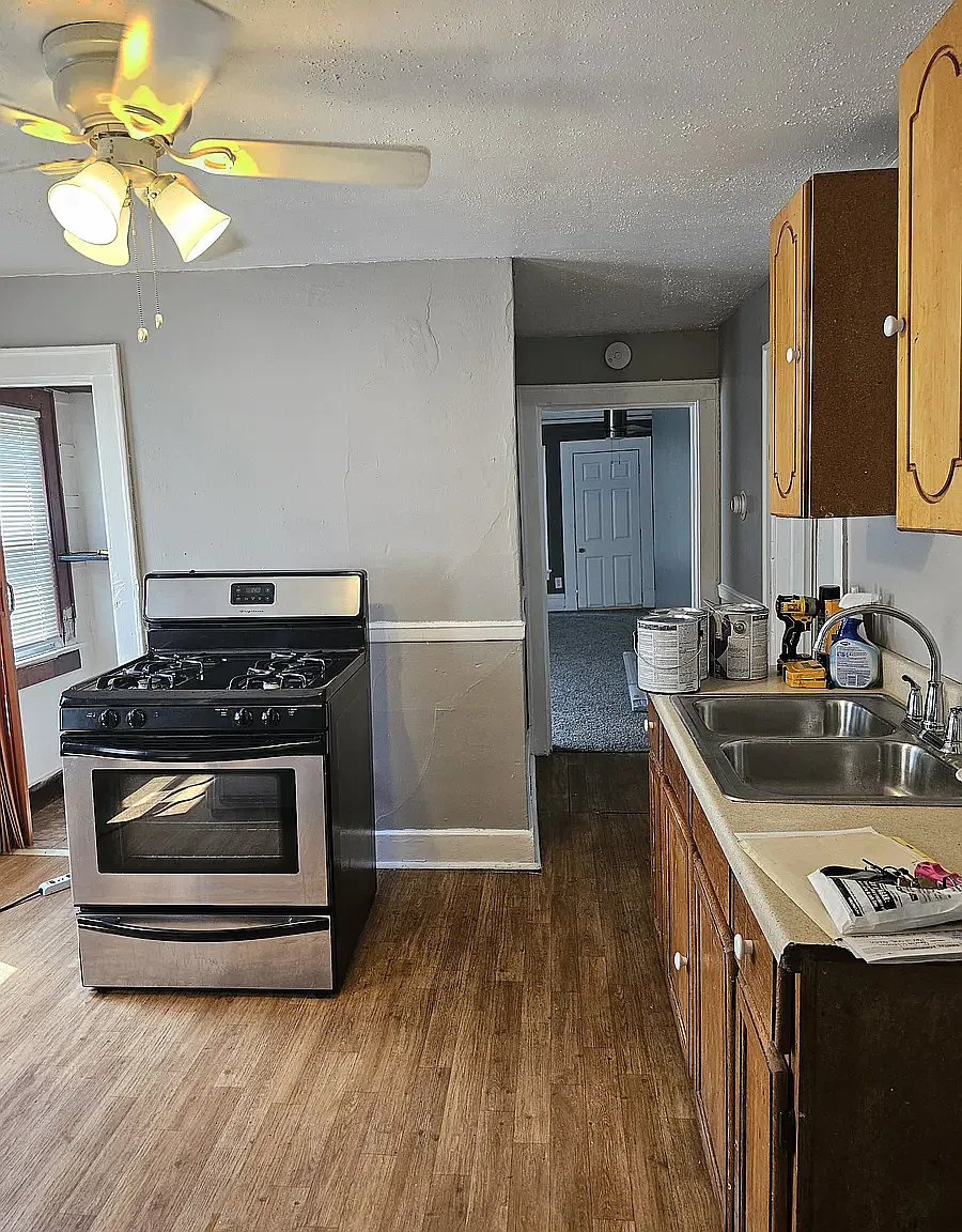 2 bed, 1000 sqft, $800 — Photo 4