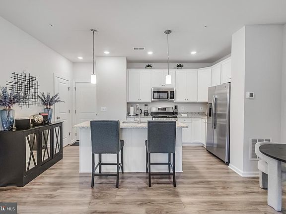 5th image of 5513 Lanteen St