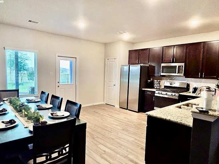 1523 Alpine Dr — Photo 22