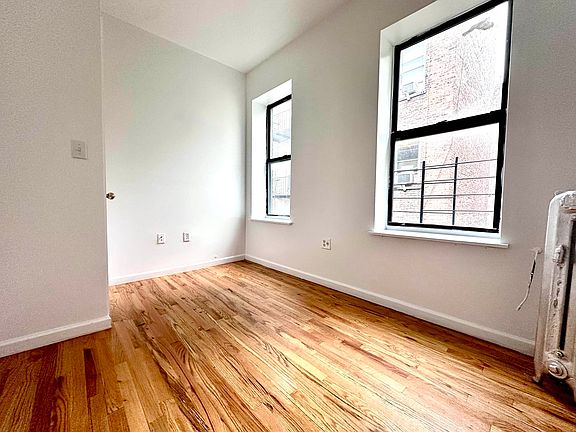 5th image of 248 Sherman Ave APT 33
