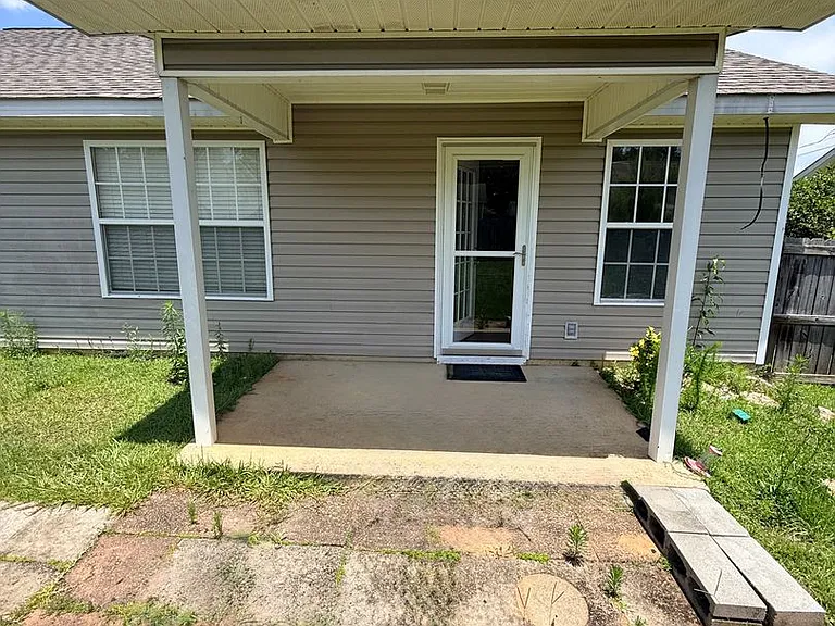 15971 Stone Ridge Pkwy — Photo 10
