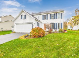 93 Princeton Ln, Fairport, NY 14450