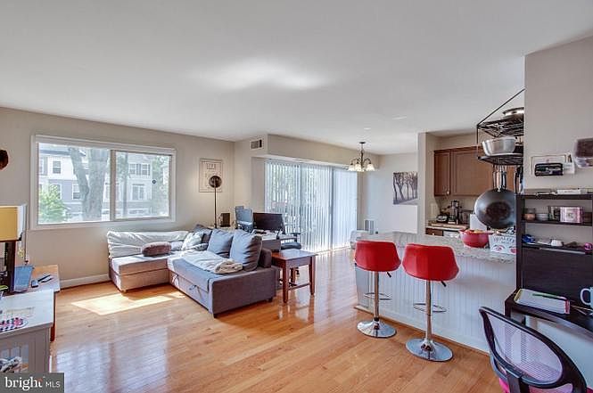 1st image of 1550 Renate Dr APT 201