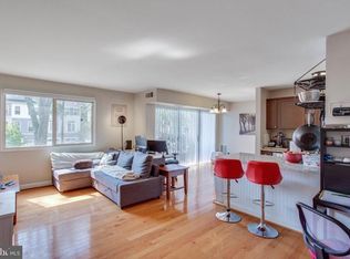 1550 Renate Dr APT 201, Woodbridge, VA 22192