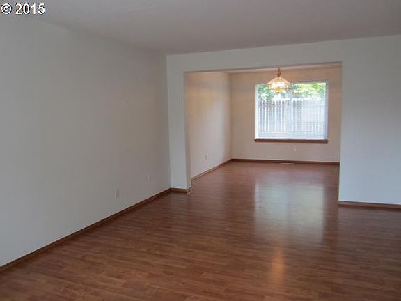 2nd image of 1219 NE 127th Ave
