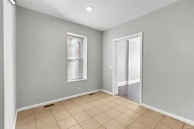 1 bed, $900 — Photo 2