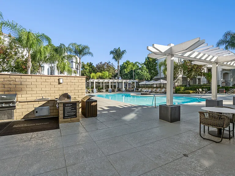 Bell Murrieta Springs — Photo 16