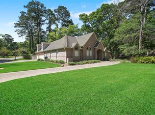 102 Park Cir, Montgomery, TX 77356