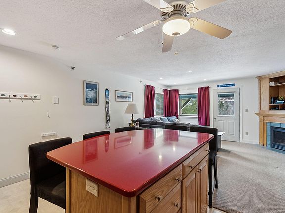4th image of 10 Brookside Drive #1B408