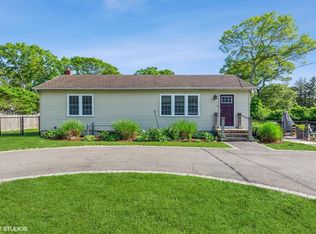 260 Pawnee St, Ronkonkoma, NY 11779