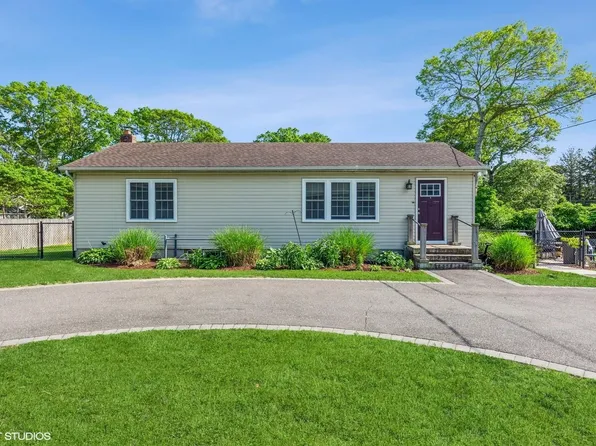 260 Pawnee Street, Ronkonkoma, NY 11779