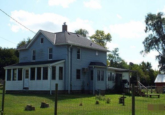 2nd image of 4815 W Bluff Rd