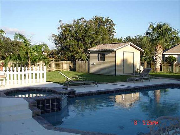 3rd image of 1761 SE Cascella Ct