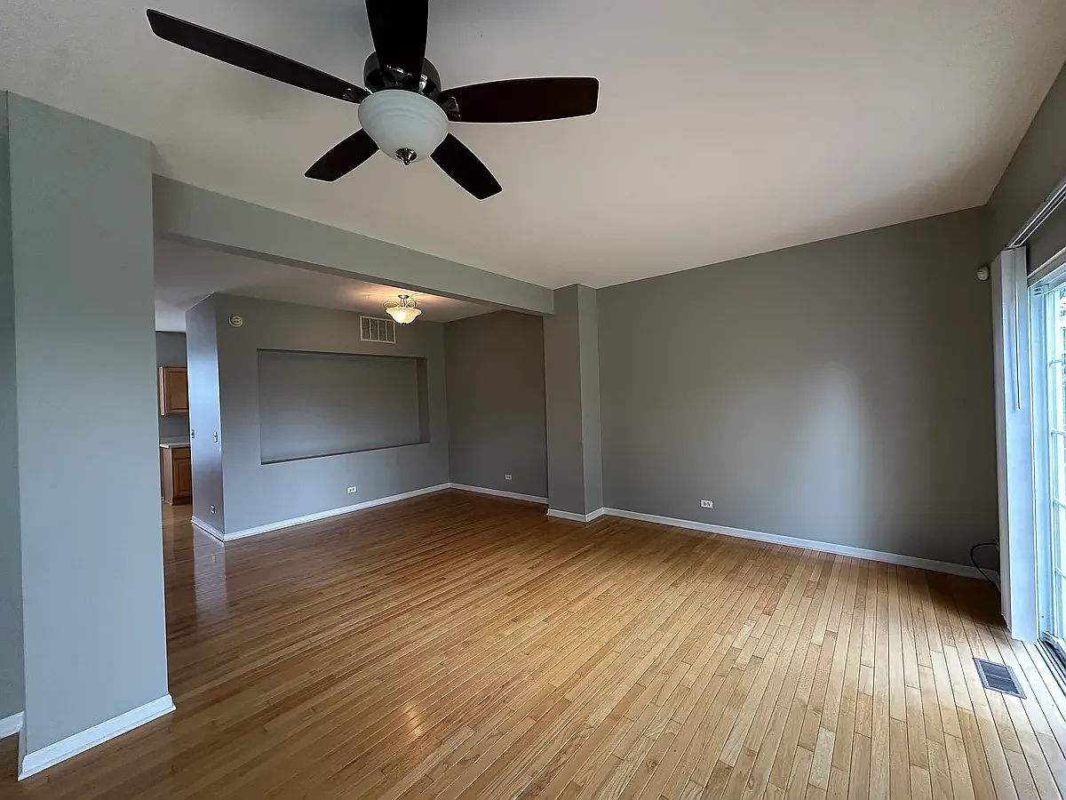 3 bed, 2.5 bath, 1546 sqft, $2,495 — Photo 3