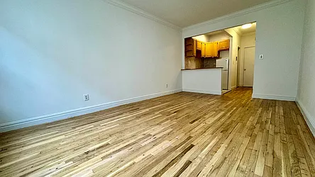 Rented by HOLTON REAL ESTATE INC.