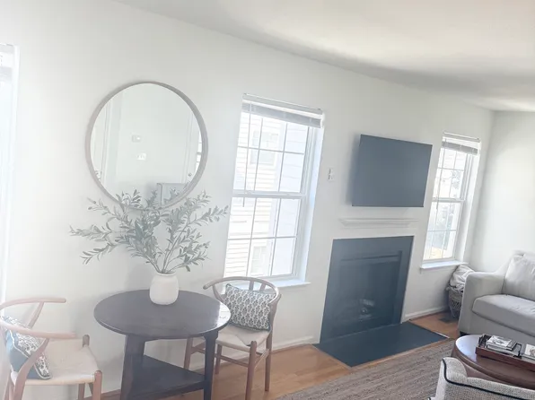 1522 Parks Ave, Virginia Beach, VA 23451