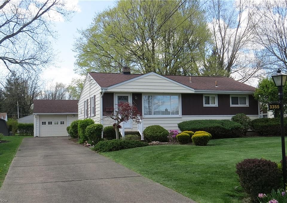 1st image of 3355 Flora Ln