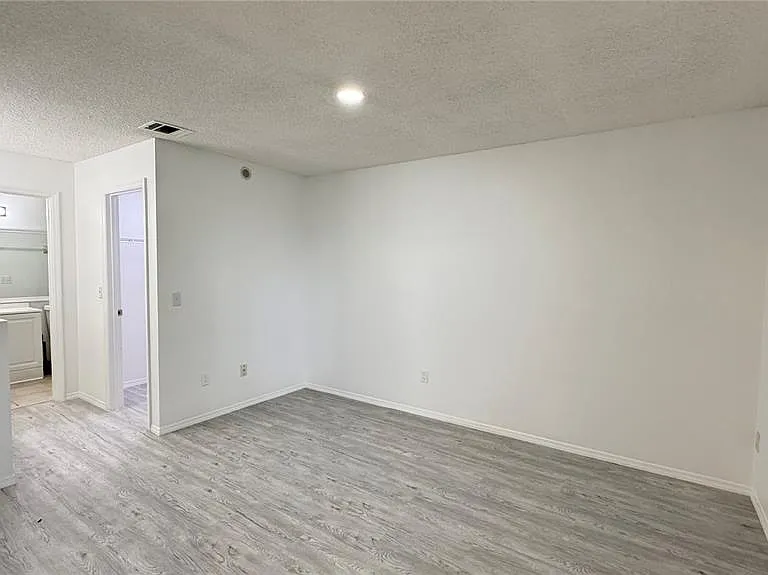72 Lakepointe Cir — Photo 19