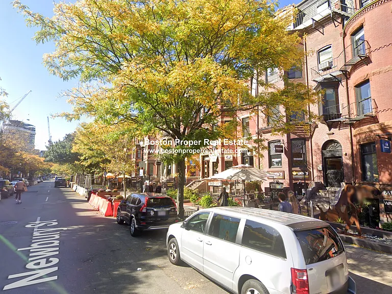 255 Newbury St #3R — Photo 1