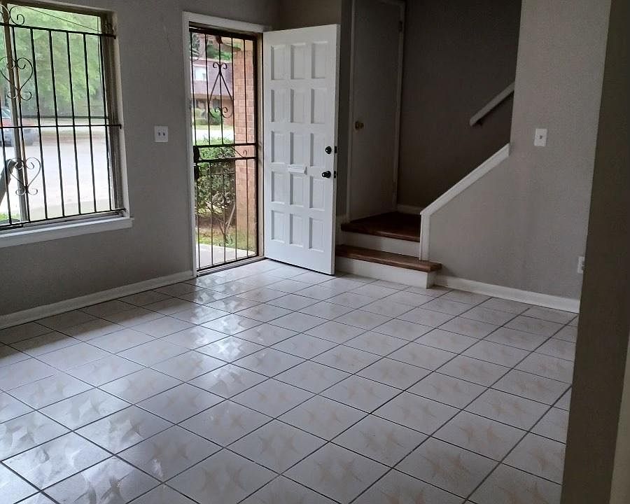 Living Room/Front Door/ Stairs