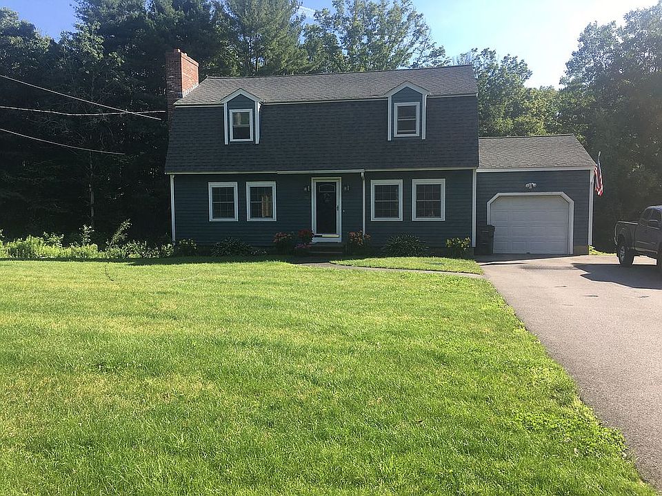 2nd image of 75 NW Main St