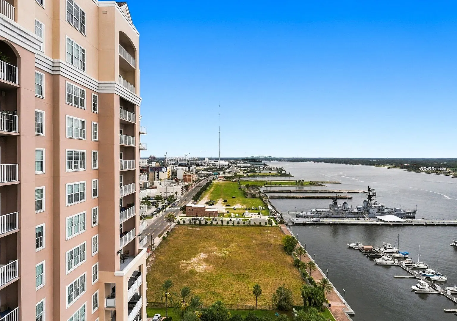 400 E Bay Street #1810 (TP) — Photo 3