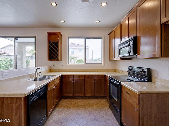 4th image of 16034 N 170TH Lane