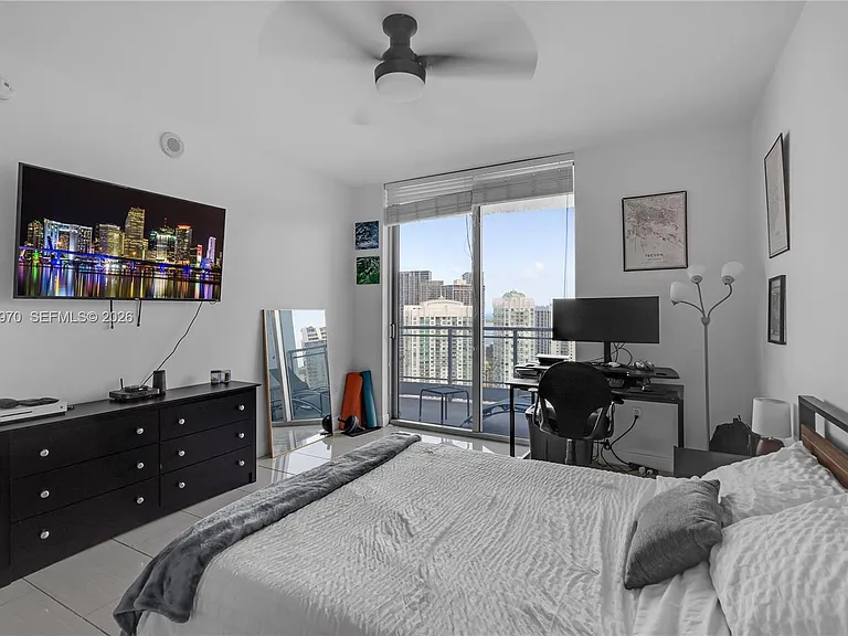 90 SW 3rd St #4403 — Photo 11