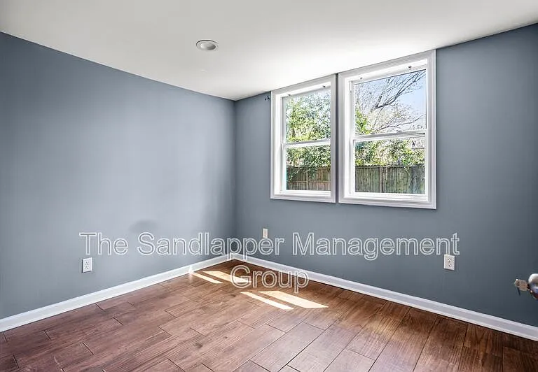 2169 Eleanor Dr #B — Photo 7