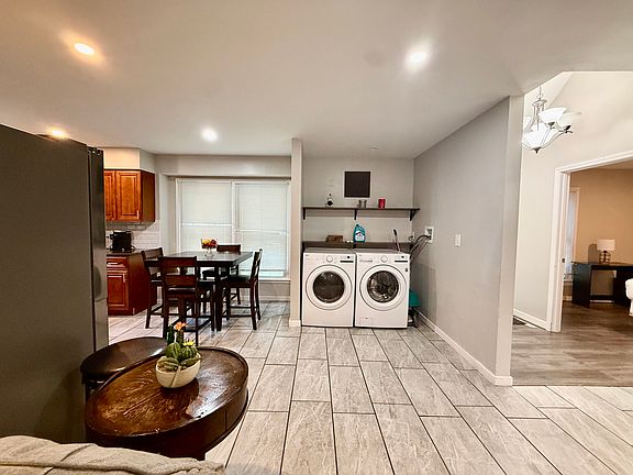 4th image of 6224 Greenwood Dr