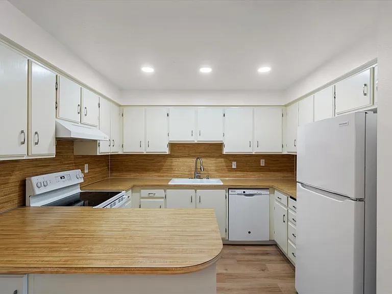 263 W Garden Park Dr — Photo 8