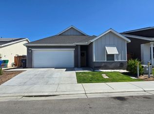 9606 Silver Falls Ln, Shafter, CA