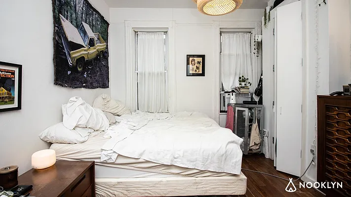 Rented by Nooklyn NYC LLC | media 35