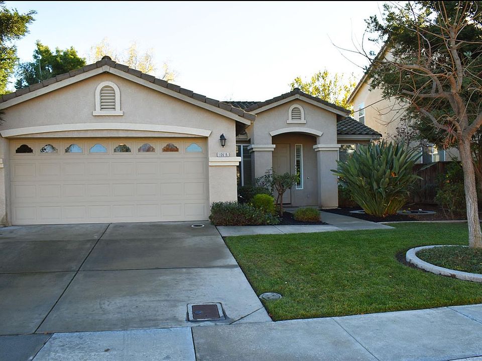 1st image of 10616 Willow Glen Cir