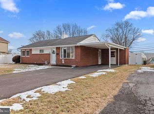 210 Yorkshire Ln, Fairless Hills, PA 19030