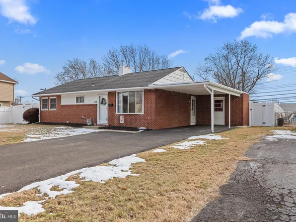 210 Yorkshire Ln, Fairless Hills, PA 19030